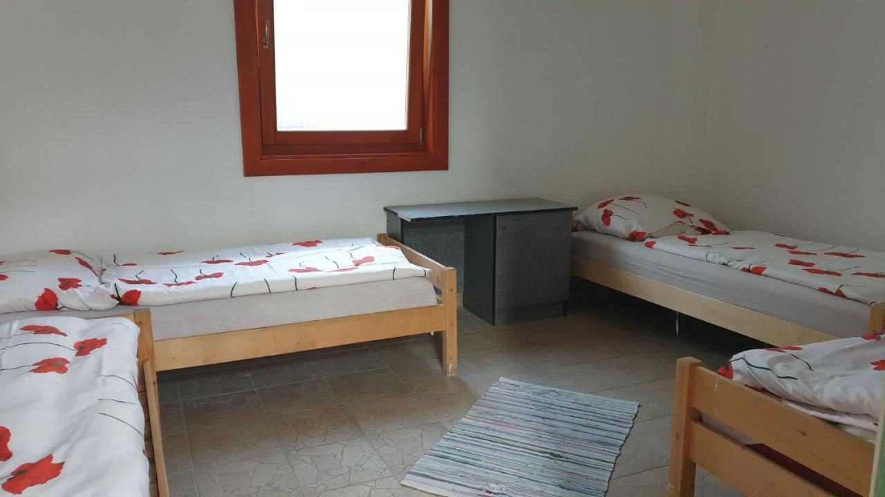 Aqua Hostel Шіофок Екстер'єр фото